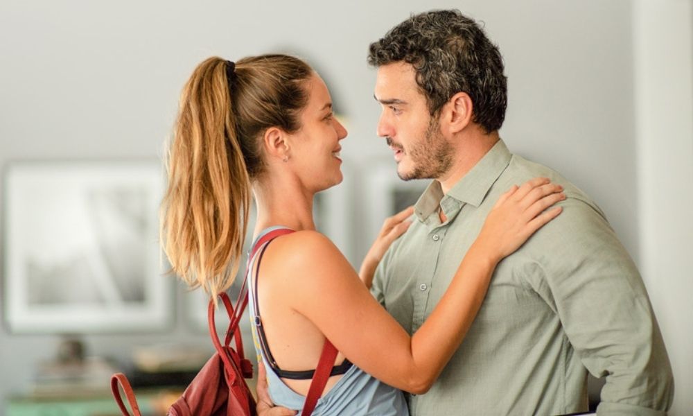 Filme nacional Um Casal Inseparável apresenta romance com reviravoltas