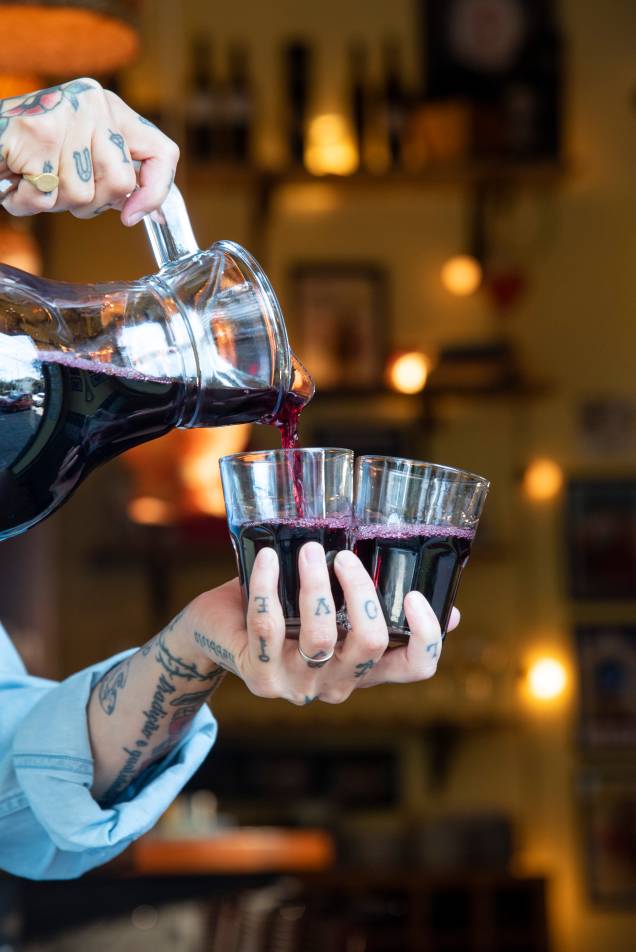 Vinhos em jarra: opções selecionadas por Cassia Campos e Daniela Bravin Vinhos em jarra: opções selecionadas por Cassia Campos e Daniela Bravin