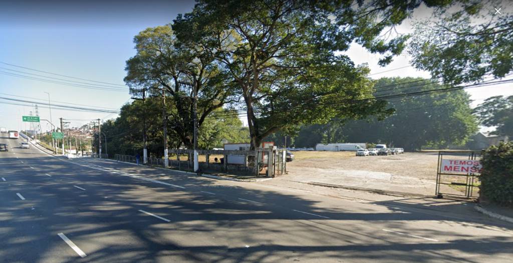 Ladrões roubam 20 vans de estacionamento na Zona Sul de São Paulo