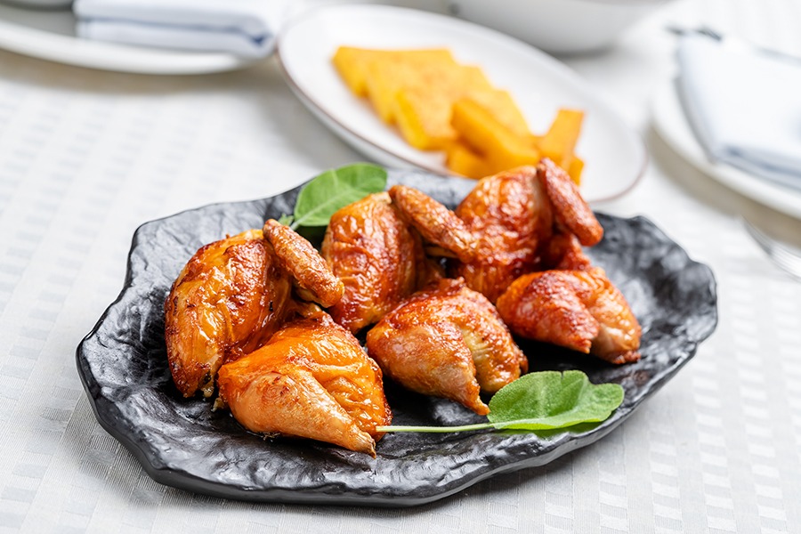 Galeto Di Paolo: para provar o galeto, a chamada experi&ecirc;ncia inclui sopa, massas e outros acompanhamentos