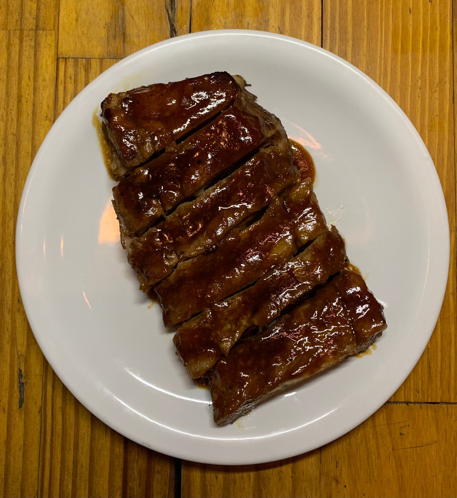 Guarita Bar: o kit de dois drinques de Jean Ponce mais costelinha de porco ou galeto sai a R$ 100,00