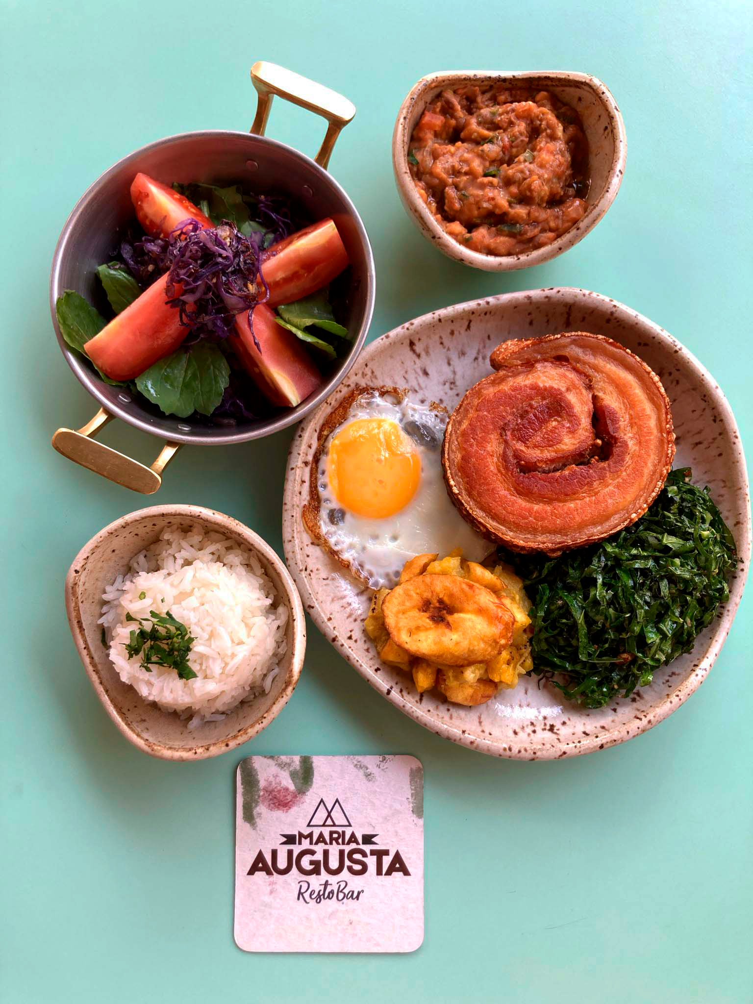 Maria Augusta RestoBar: tem menus completos, com virado &agrave; paulista no de almo&ccedil;o da semana (R$ 75,00)