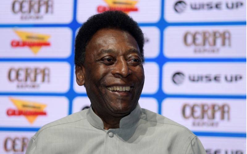 Pelé recebe alta no hospital Albert Einstein
