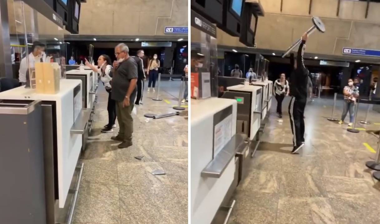 A imagem mostra duas fotos: uma homem com um pedestal na mão no meio do aeroporto e outra com uma mulher apontando o dedo para um atendente.
