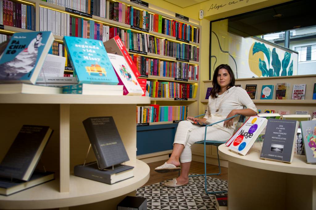 Livraria do Brooklin abre as portas com sucesso coreano e obra completa de Mia Couto