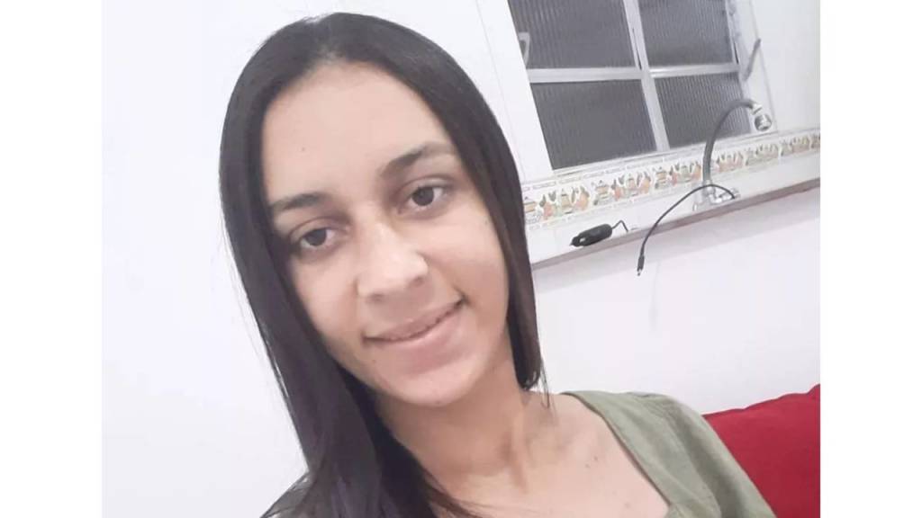 Bala perdida mata jovem de 22 anos que foi checar barulho na varanda