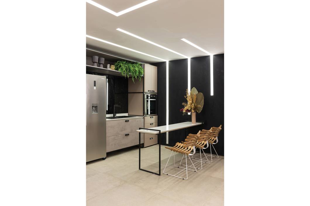 Gisele Rauta e Kátia Brant - Agence Immobilière. Gisele Rauta e Kátia Brant - Agence Immobilière.