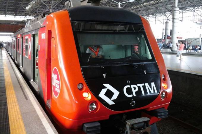 Problema na linha 11-Coral da CPTM interrompe circulação de trens