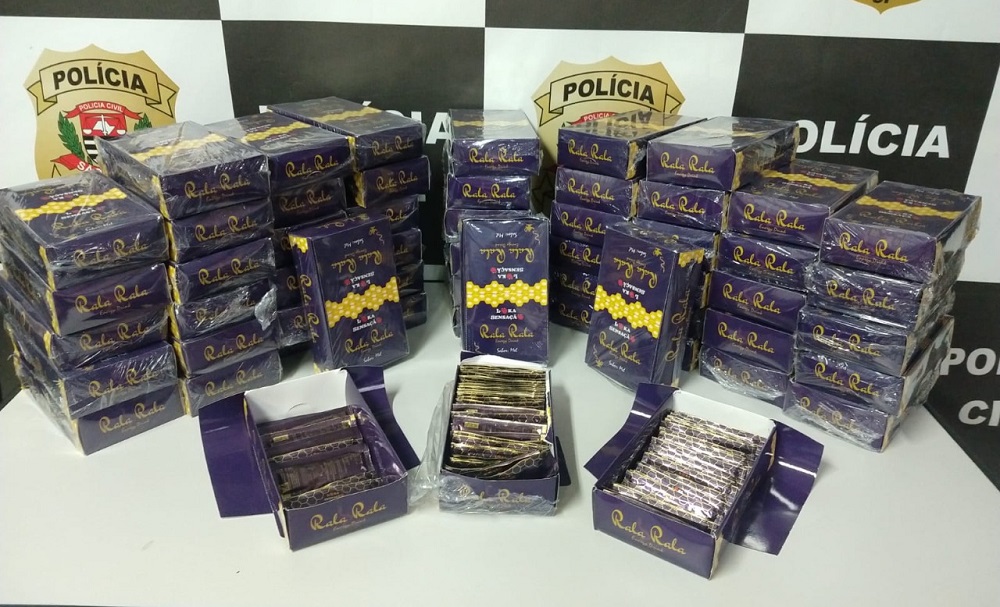 Donos de sex shops são presos por venderem “melzinho do amor”