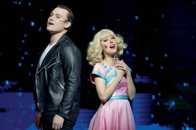 Espetáculo para toda família encena grandes musicais da Broadway em SP