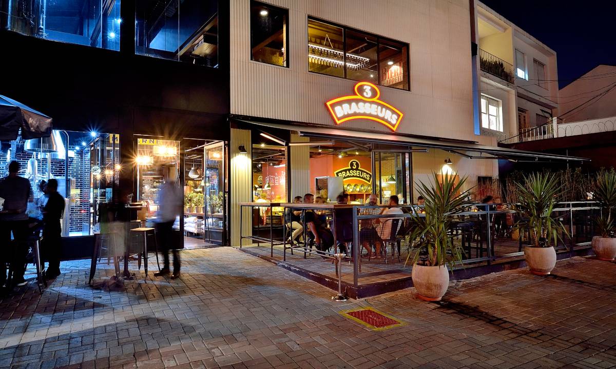 Fachada da cervejaria 3 Brasseurs em Pinheiros
