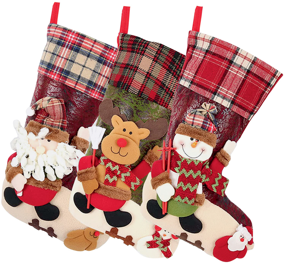 meias.jpg Três meias de Natal vermelhas e quadriculadas com bichinhos