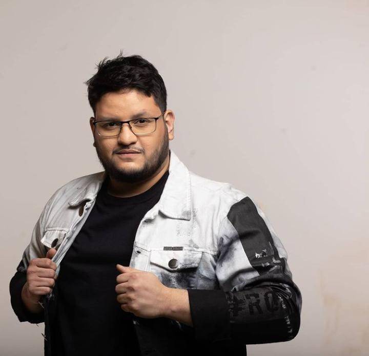 Cantor Maurílio vai passar por hemodiálise e segue na UTI