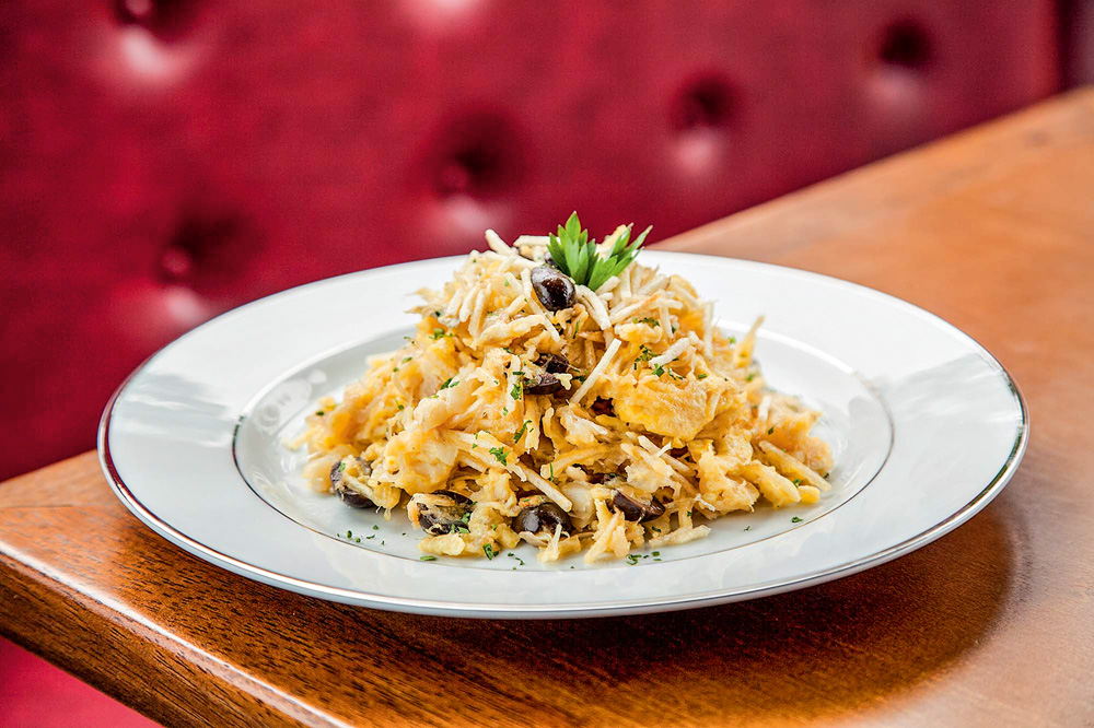 Cinco endereços para provar bacalhau à brás