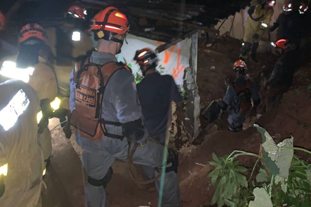 Chuvas deixam 24 mortos no Estado de São Paulo; oito são crianças