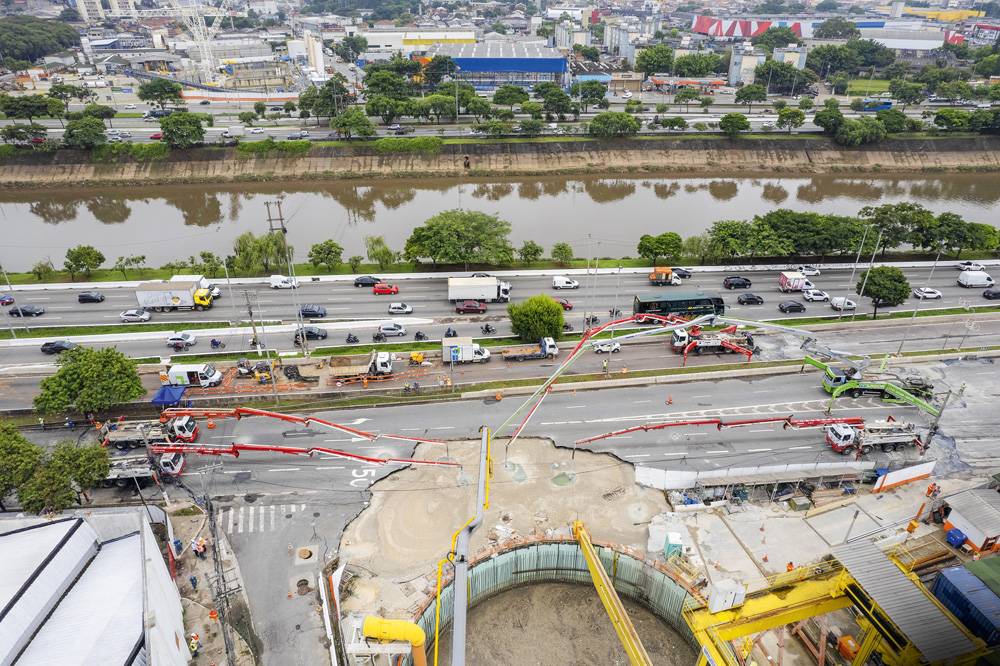 De volta ao buraco: o que tem dado errado em projetos do tipo na cidade?