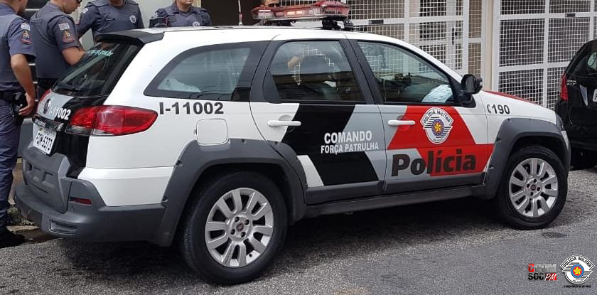 Imagem mostra carro de polícia do 11º Batalhão de Polícia Militar do Interior