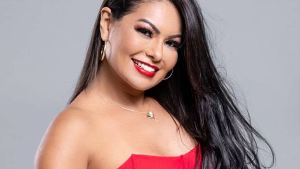 Morre Paulinha Abelha, do Calcinha Preta, aos 43 anos