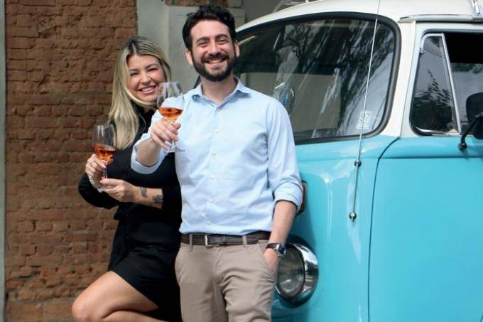 Bar na kombi: conheça a Kombinet Sauvignon, dedicada ao vinho