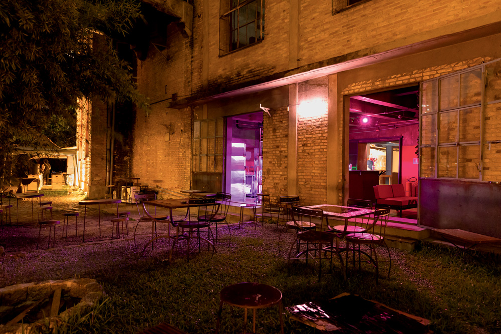 Nu i Cru: um bar de coquetelaria na Casa das Caldeiras