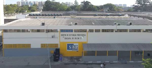 Detentos fazem rebelião em centro de detenção provisória em SP