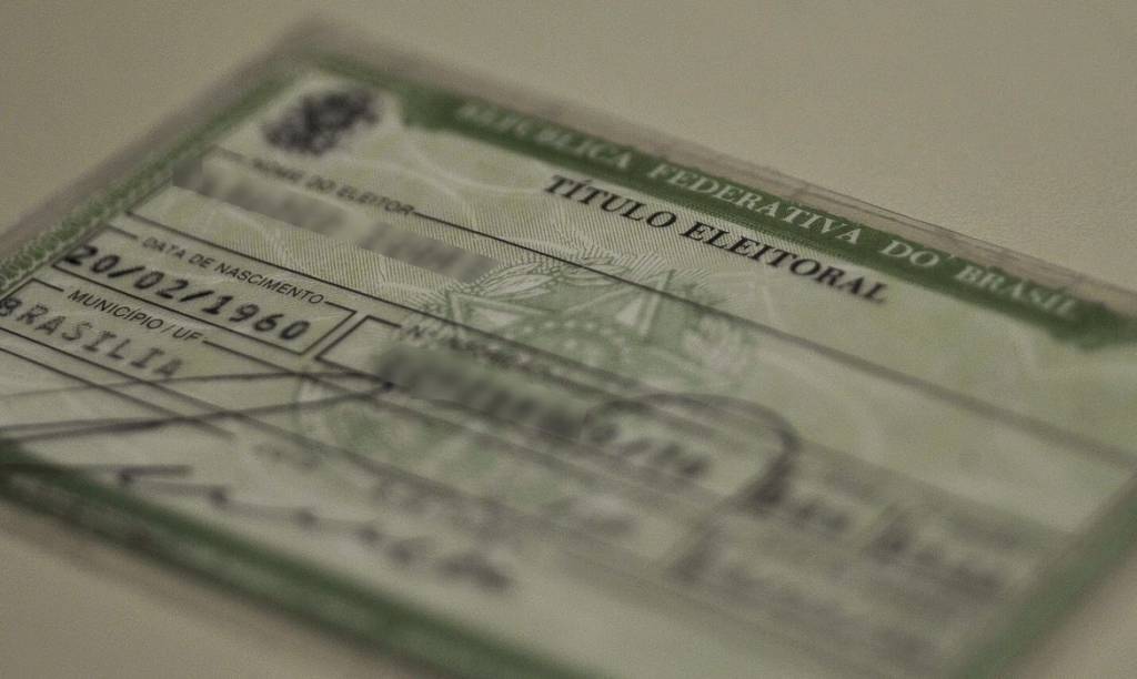 TRE-SP reforça equipes para regularização de título eleitoral