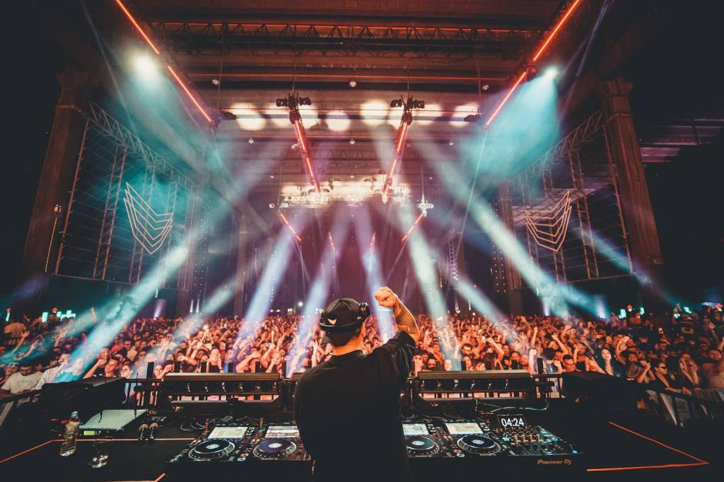 Vale do Anhangabaú terá festival com Gloria Groove e Vintage Culture