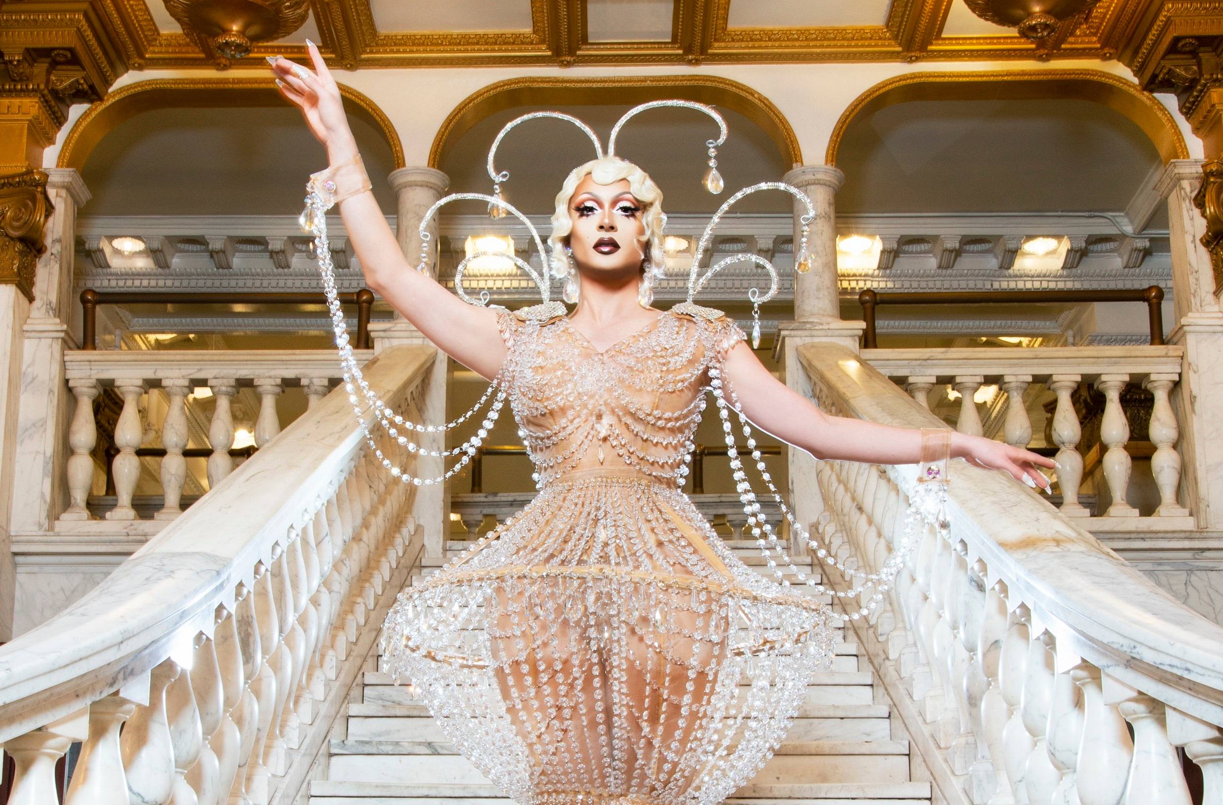 ‘Drag Race parece uma montanha-russa sem cinto de segurança’
