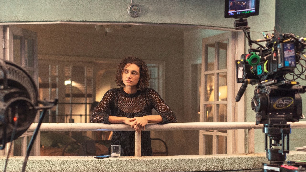 Débora Nascimento estrela Olhar Indiscreto, da Netflix