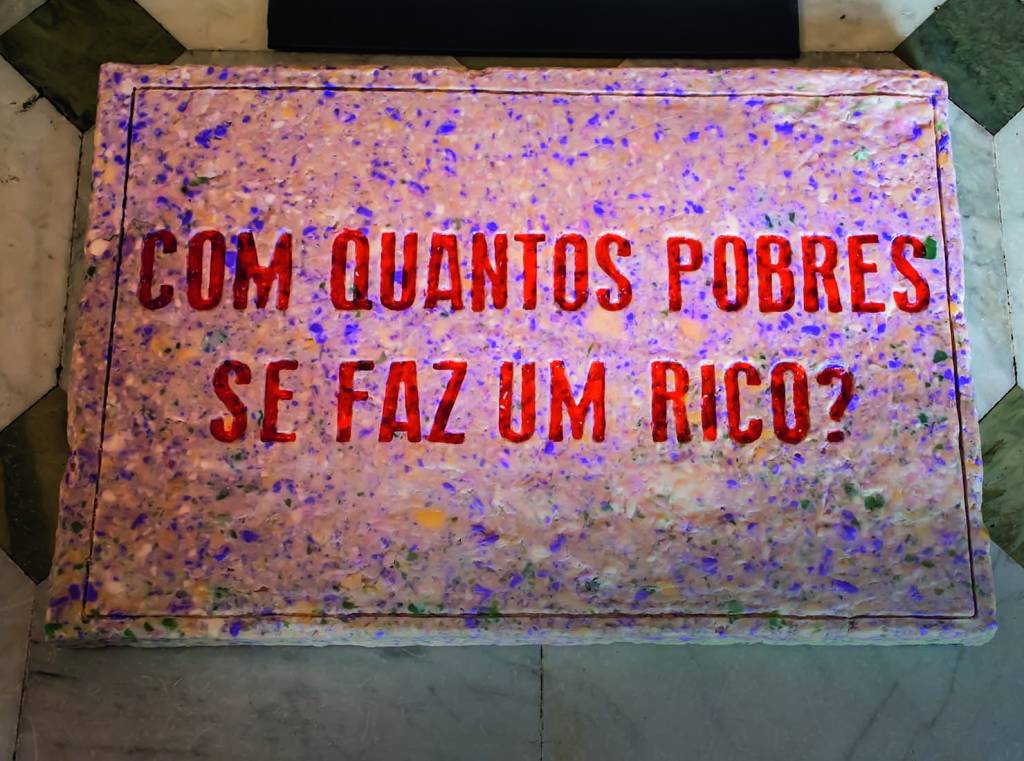SMC_6341 Foto Carlos Ronchi.jpg Com Quantos Pobres Se Fazum Rico? (2022): obra emsabonete