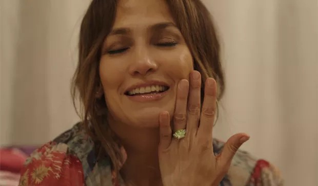 jennifer-lopez-anel Jennifer Lopez recebeu um anel de noivado com diamante verde