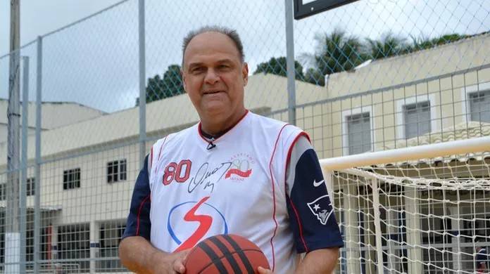 Oscar Schmidt, ex-jogador de basquete, é internado após passar mal em SP