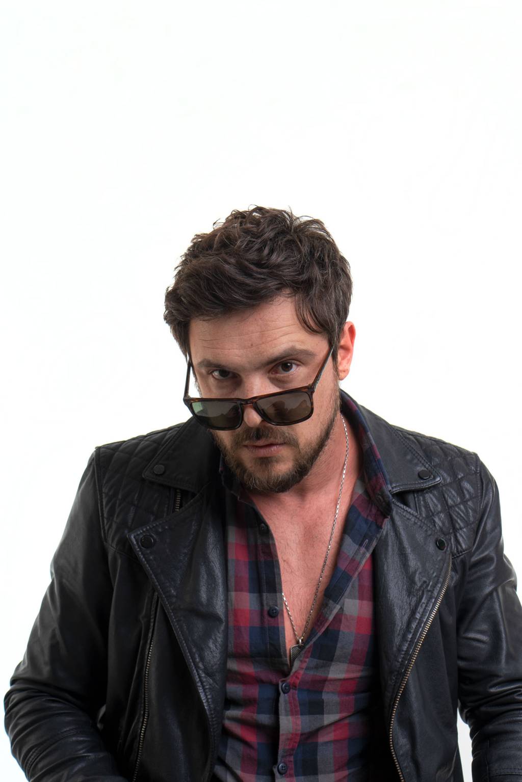 Sérgio Guizé apresenta novo álbum musical no palco do Studio SP