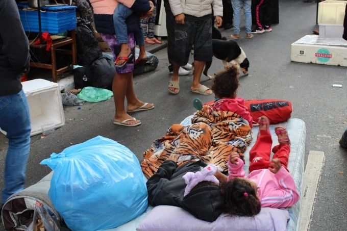 Famílias são despejadas de ocupação às vésperas de frio recorde