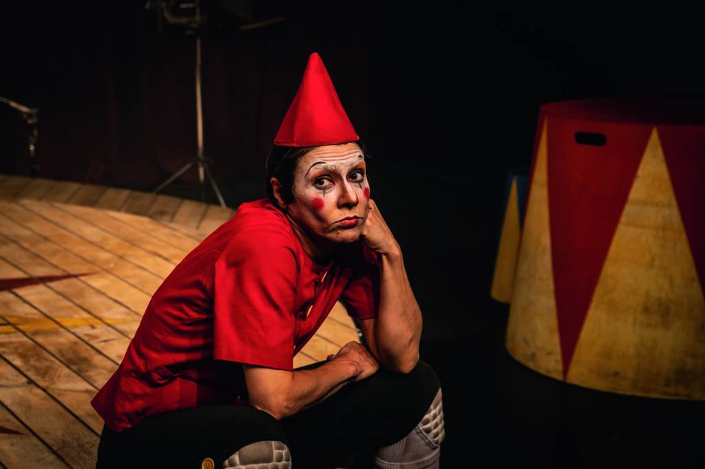 Longe da Disney, musical reconta a história de Pinóquio a partir do circo