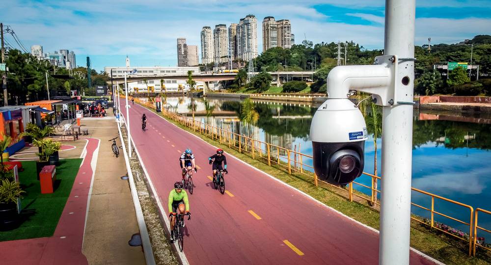 Ciclovia da Marginal Pinheiros ganha câmeras de inteligência artificial