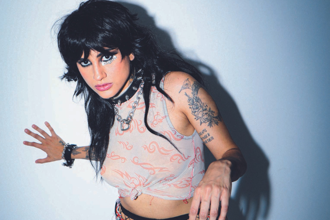 Pop emo: Day Limns se apresenta neste sábado (2) no Cine Jóia