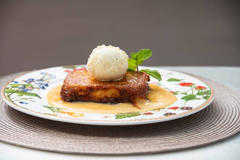 Pain perdu: acompanha sorvete de creme