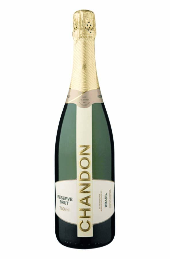 Garrafa de espumante verde com embalagem dourada