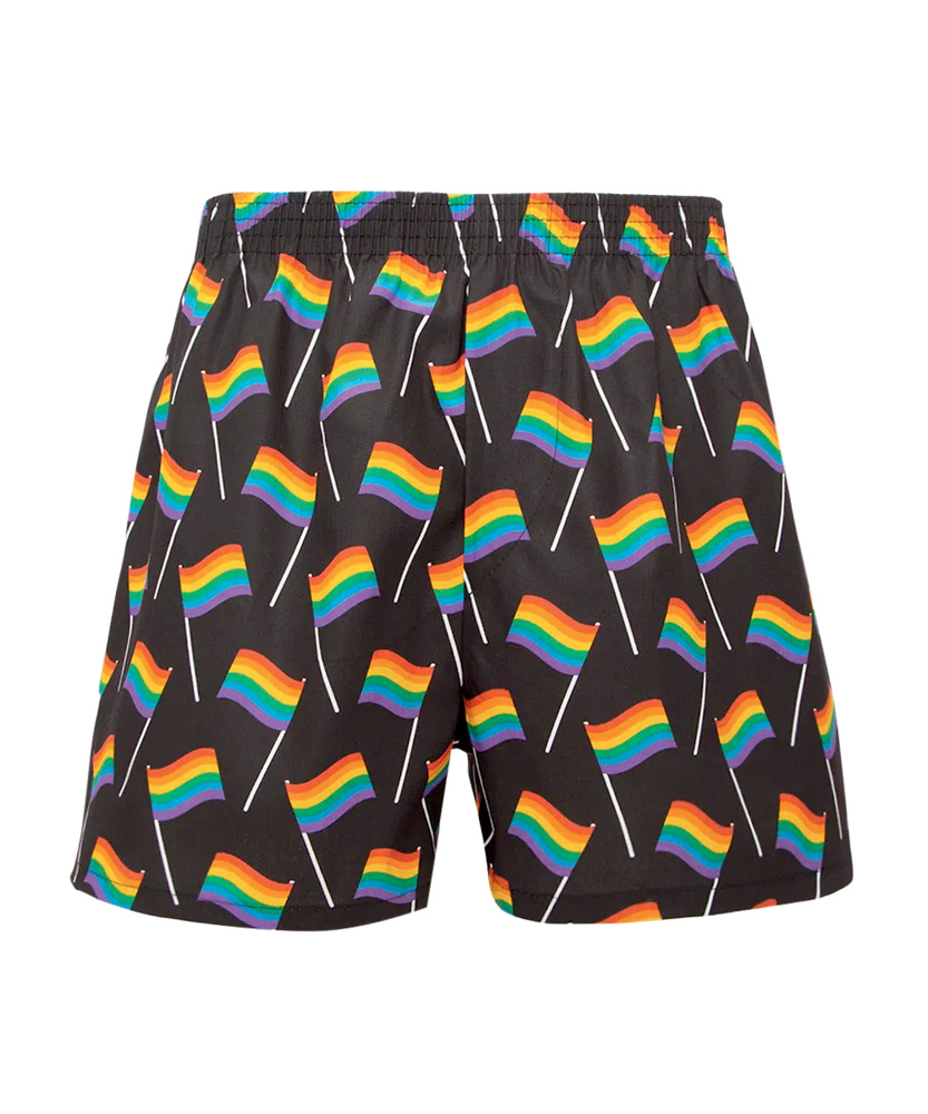 Samba-can&ccedil;&atilde;o preta com estampa de bandeiras LGBTQIA+