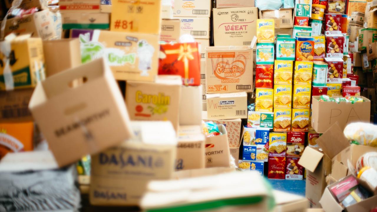 Cestas com alimentos