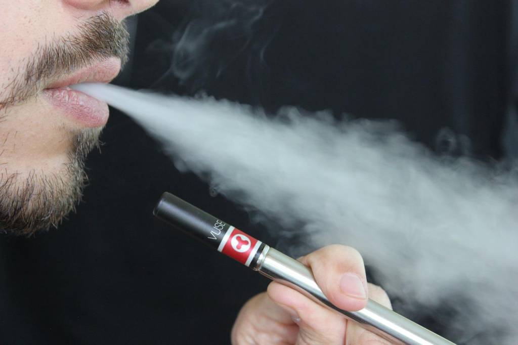 Anvisa mantém proibição da venda de cigarros eletrônicos