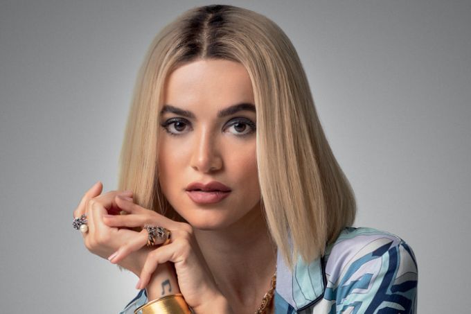 “As pessoas esperavam que eu fosse um docinho de coco”, diz Manu Gavassi