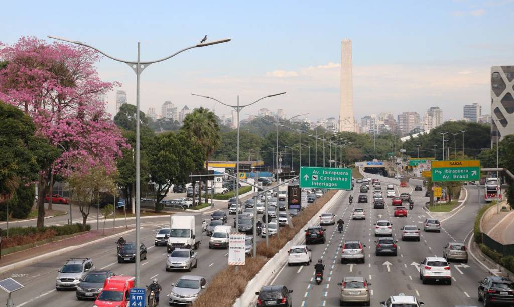 Prefeitura suspende rodízio de veículos devido à greve do Metrô e CPTM