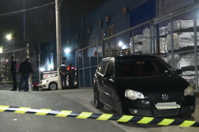 Crueldade: criança de seis anos estava com o pai, de 47 anos, quando o carro em que eles estavam foi atacado