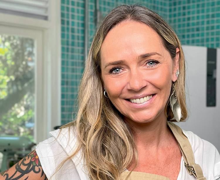 Carole Crema ajudou a bombar o brigadeiro de colher e o bolo de coco