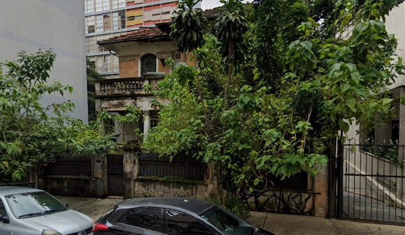 Casa no Higienópolis que ficou conhecida após podcast é alvo de operação da Polícia Civil.