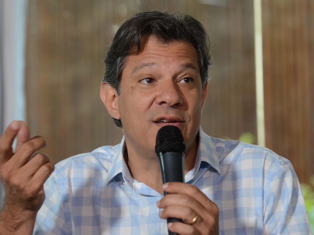 Datafolha: Haddad lidera em SP com 38%, seguido por Tarcísio e Rodrigo