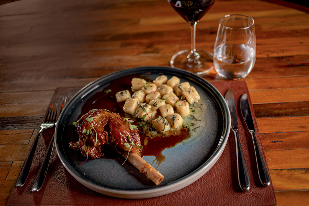 Já provou stinco? O corte clássico é extraído da canela