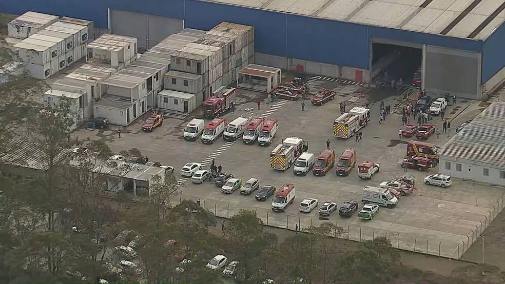 Mezanino que desabou em Itapecerica não tinha aviso sobre capacidade